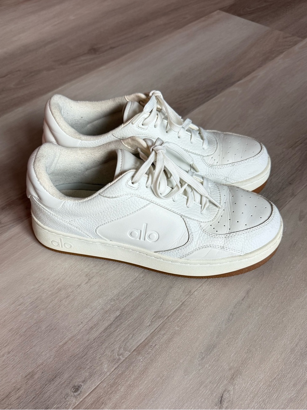 Alo Recovery Sneakers